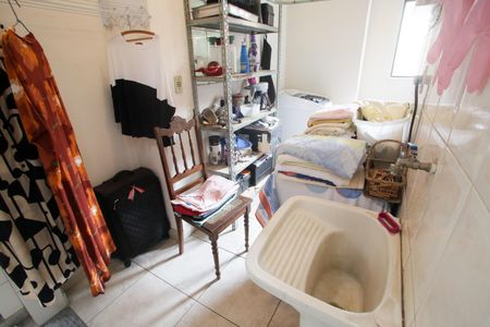 Casa à venda com 400m², 4 quartos e 3 vagas Casa à venda com 400m², 4 quartos e 3 vagasÁrea de Serviço