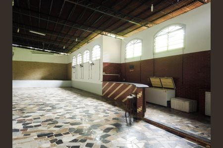 Casa à venda com 400m², 4 quartos e 3 vagas Casa à venda com 400m², 4 quartos e 3 vagasÁrea comum - Salão de festas