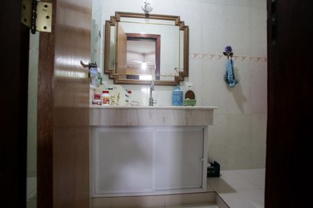 Casa à venda com 400m², 4 quartos e 3 vagas Casa à venda com 400m², 4 quartos e 3 vagasBanheiro da Suíte 1