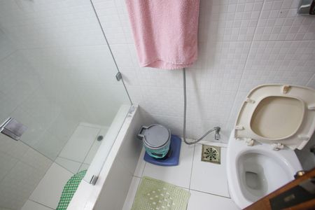 Casa à venda com 400m², 4 quartos e 3 vagas Casa à venda com 400m², 4 quartos e 3 vagasBanheiro Social