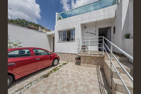 Casa à venda com 160m², 3 quartos e 2 vagas