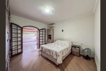 Casa à venda com 250m², 5 quartos e 2 vagas