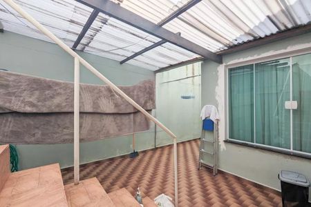 Casa à venda com 215m², 4 quartos e 4 vagas
