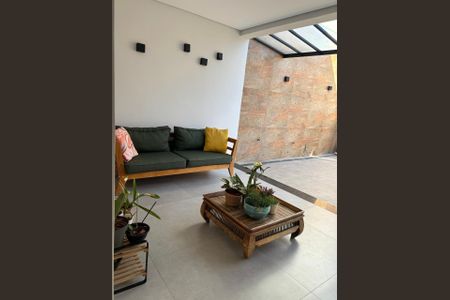 Casa à venda com 377m², 4 quartos e 4 vagas