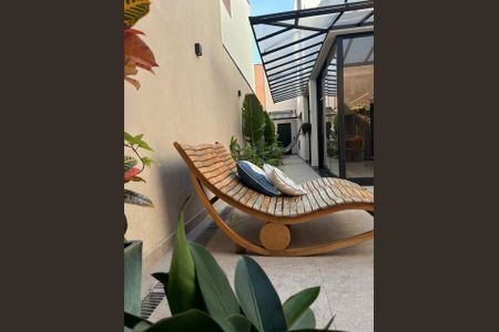 Casa à venda com 377m², 4 quartos e 4 vagas