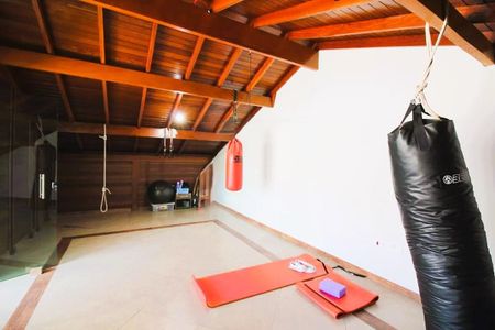 Casa à venda com 278m², 3 quartos e 4 vagas