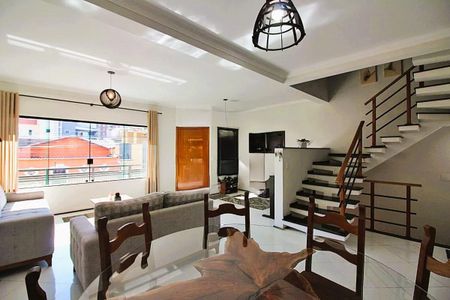 Casa à venda com 278m², 3 quartos e 4 vagas