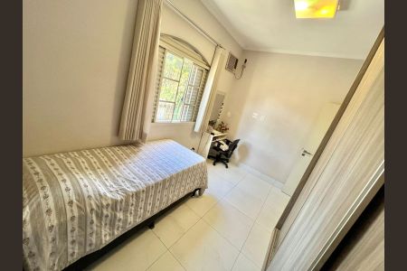 Apartamento à venda com 195m², 5 quartos e 1 vaga Apartamento à venda com 195m², 5 quartos e 1 vagaQuarto 2