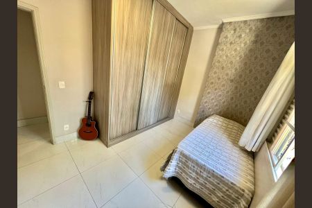 Apartamento à venda com 195m², 5 quartos e 1 vaga Apartamento à venda com 195m², 5 quartos e 1 vagaQuarto 2