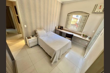 Apartamento à venda com 195m², 5 quartos e 1 vaga Apartamento à venda com 195m², 5 quartos e 1 vagaSuíte