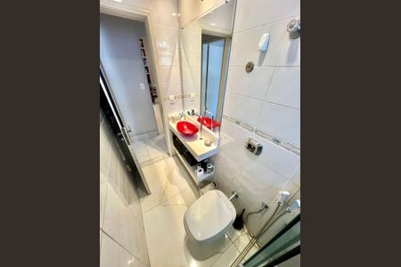 Apartamento à venda com 195m², 5 quartos e 1 vaga Apartamento à venda com 195m², 5 quartos e 1 vagaBanheiro Social