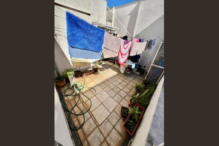 Apartamento à venda com 195m², 5 quartos e 1 vaga Apartamento à venda com 195m², 5 quartos e 1 vagaÁrea comum