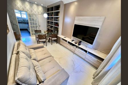 Apartamento à venda com 195m², 5 quartos e 1 vaga Apartamento à venda com 195m², 5 quartos e 1 vagaSala