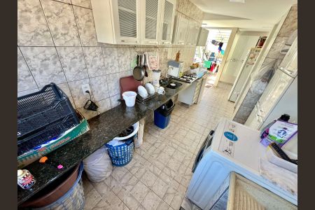 Apartamento à venda com 195m², 5 quartos e 1 vaga Apartamento à venda com 195m², 5 quartos e 1 vagaÁrea de Serviço