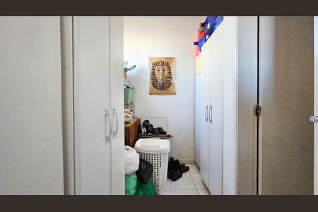 Apartamento à venda com 114m², 3 quartos e 3 vagas Apartamento à venda com 114m², 3 quartos e 3 vagasQuarto Serviço