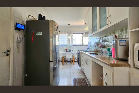 Apartamento à venda com 114m², 3 quartos e 3 vagas Apartamento à venda com 114m², 3 quartos e 3 vagasCozinha