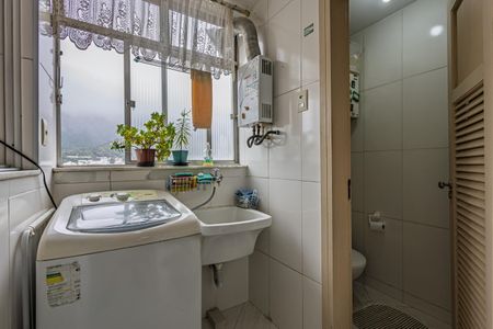 Apartamento à venda com 68m², 2 quartos e sem vaga Apartamento à venda com 68m², 2 quartos e sem vagaÁrea de Serviço