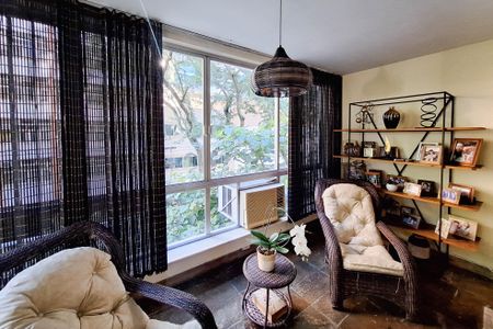 Apartamento para alugar com 177m², 3 quartos e 1 vaga Apartamento para alugar com 177m², 3 quartos e 1 vagaSala