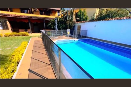 Casa à venda com 409m², 4 quartos e 6 vagas