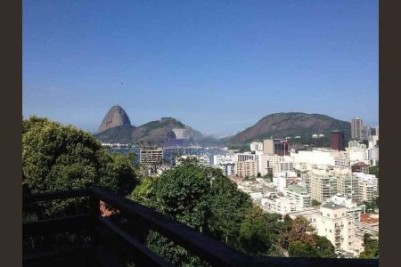Casa à venda com 400m², 4 quartos e 3 vagas