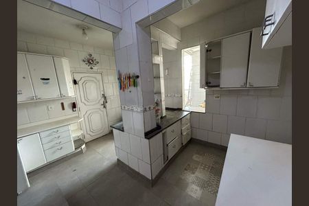Apartamento à venda com 97m², 3 quartos e 1 vaga