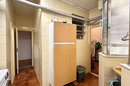 Apartamento à venda com 210m², 4 quartos e 1 vagaÁrea de Serviço