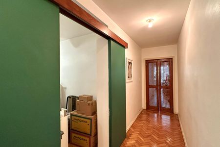 Apartamento à venda com 210m², 4 quartos e 1 vagaCorredor