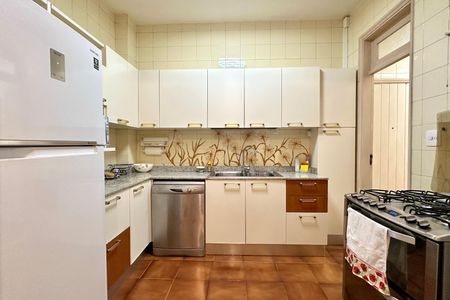 Apartamento à venda com 210m², 4 quartos e 1 vagaCozinha