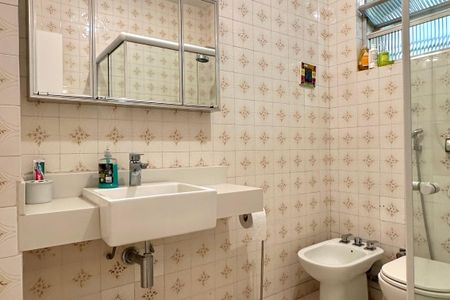 Apartamento à venda com 210m², 4 quartos e 1 vagaBanheiro Social 2