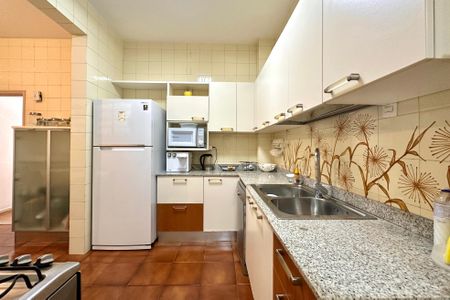 Apartamento à venda com 210m², 4 quartos e 1 vagaCozinha