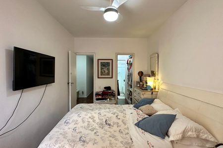 Apartamento à venda com 167m², 4 quartos e 2 vagas Apartamento à venda com 167m², 4 quartos e 2 vagasSuíte 1