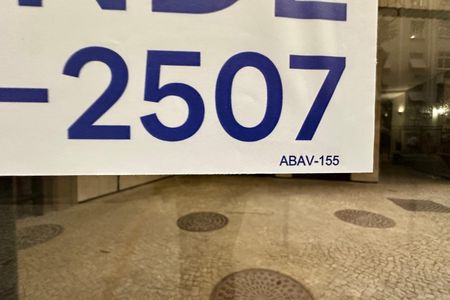 Apartamento à venda com 167m², 4 quartos e 2 vagas Apartamento à venda com 167m², 4 quartos e 2 vagasPlaquinha