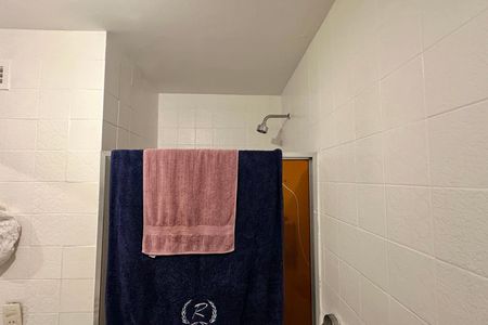 Apartamento à venda com 167m², 4 quartos e 2 vagas Apartamento à venda com 167m², 4 quartos e 2 vagasBanheiro Social