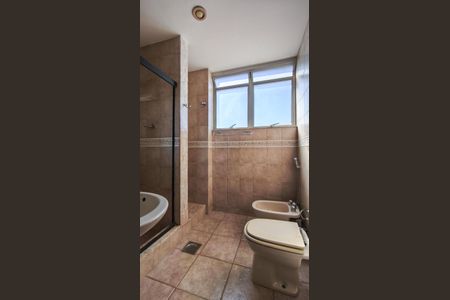 Apartamento à venda com 97m², 3 quartos e 2 vagas Apartamento à venda com 97m², 3 quartos e 2 vagasBanheiro da Suíte