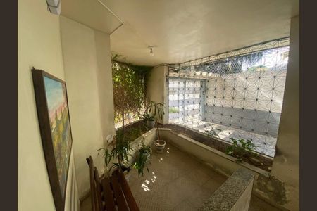 Apartamento à venda com 243m², 2 quartos e 1 vaga