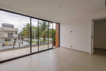 Casa à venda com 212m², 4 quartos e 3 vagas Casa à venda com 212m², 4 quartos e 3 vagasSuíte 1