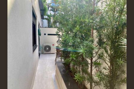Apartamento à venda com 71m², 1 quarto e 1 vaga