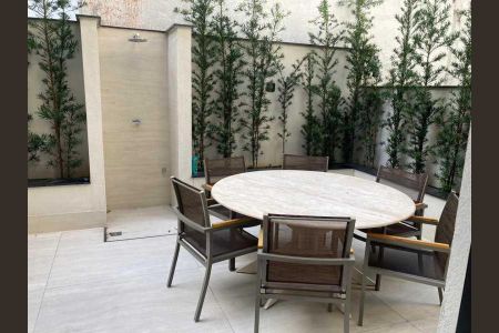 Apartamento à venda com 71m², 1 quarto e 1 vaga