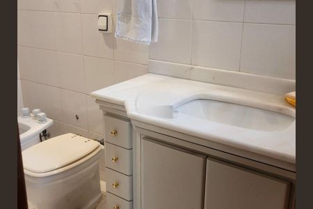 Apartamento à venda com 215m², 4 quartos e 3 vagas
