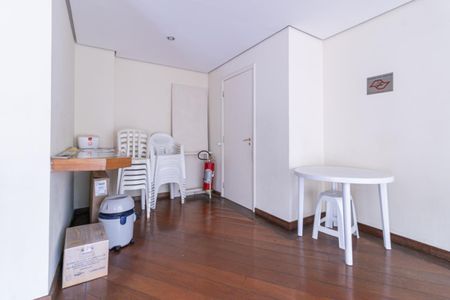 Apartamento à venda com 98m², 3 quartos e 2 vagas Apartamento à venda com 98m², 3 quartos e 2 vagasÁrea comum - Salão de festas