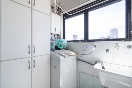 Apartamento à venda com 98m², 3 quartos e 2 vagas Apartamento à venda com 98m², 3 quartos e 2 vagasÁrea de Serviço