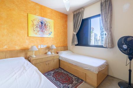 Apartamento à venda com 98m², 3 quartos e 2 vagas Apartamento à venda com 98m², 3 quartos e 2 vagasQuarto 1