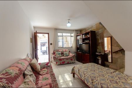 Casa à venda com 120m², 2 quartos e 1 vagaSala