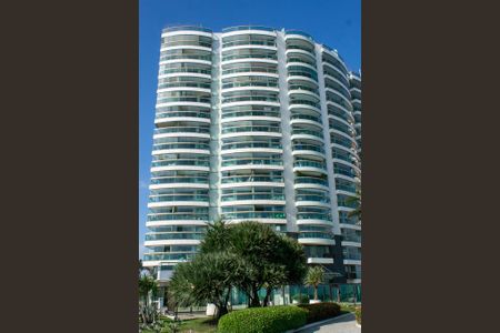 Apartamento para alugar com 50m², 1 quarto e 1 vaga Apartamento para alugar com 50m², 1 quarto e 1 vagaFachada