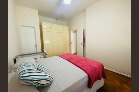 Apartamento à venda com 191m², 4 quartos e 1 vaga