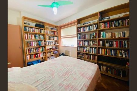 Apartamento à venda com 191m², 4 quartos e 1 vaga