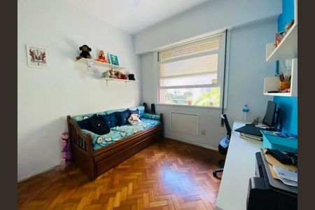 Apartamento à venda com 191m², 4 quartos e 1 vaga