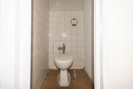 Apartamento à venda com 98m², 2 quartos e sem vagaBanheiro