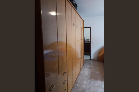 Casa à venda com 270m², 3 quartos e 2 vagas Casa à venda com 270m², 3 quartos e 2 vagasDormitório