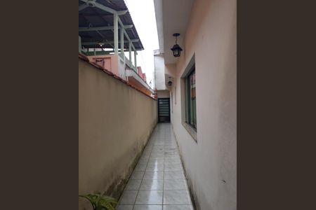 Casa à venda com 270m², 3 quartos e 2 vagas Casa à venda com 270m², 3 quartos e 2 vagasEntrada Lateral